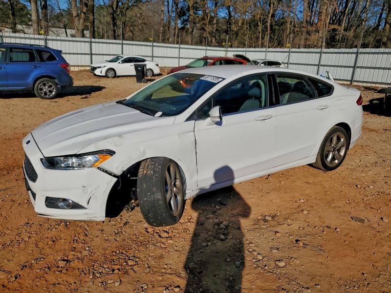 2016 FORD FUSION SE — VIN 3FA6P0H70GR396938