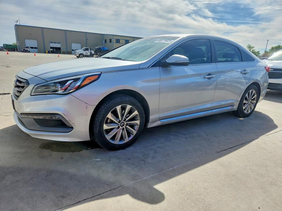 2016 HYUNDAI SONATA — VIN 5NPE34AF5GH265520