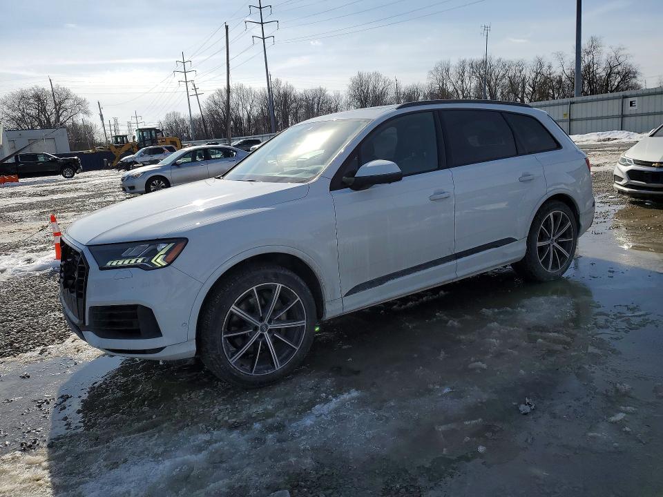 2020 AUDI Q7 — VIN WA1VXAF72LD002013