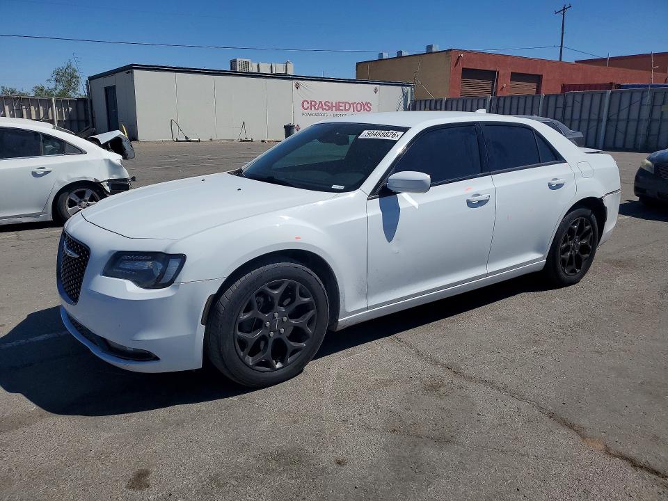 2019 CHRYSLER 300 — VIN 2C3CCAGG7KH648578