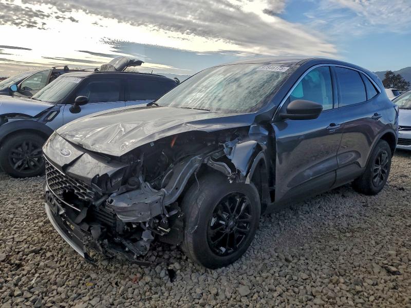 2022 FORD ESCAPE SE — VIN 1FMCU9BZ7NUB46201
