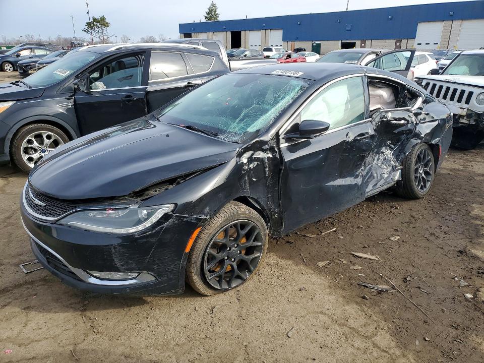 2015 CHRYSLER 200 — VIN 1C3CCCEGXFN512313