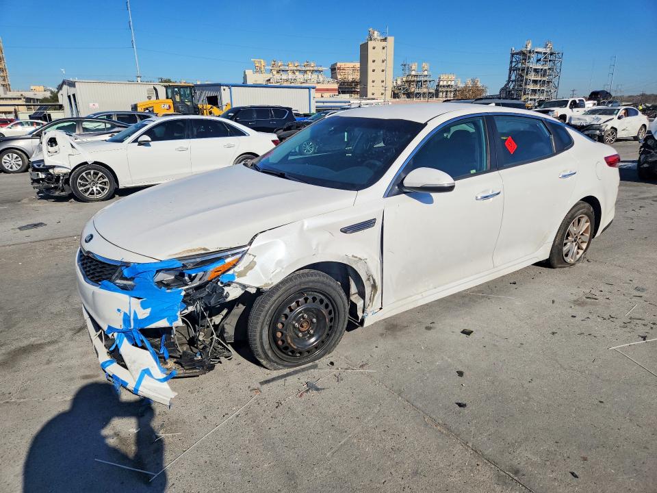 2019 KIA OPTIMA LX — VIN 5XXGT4L31KG284498