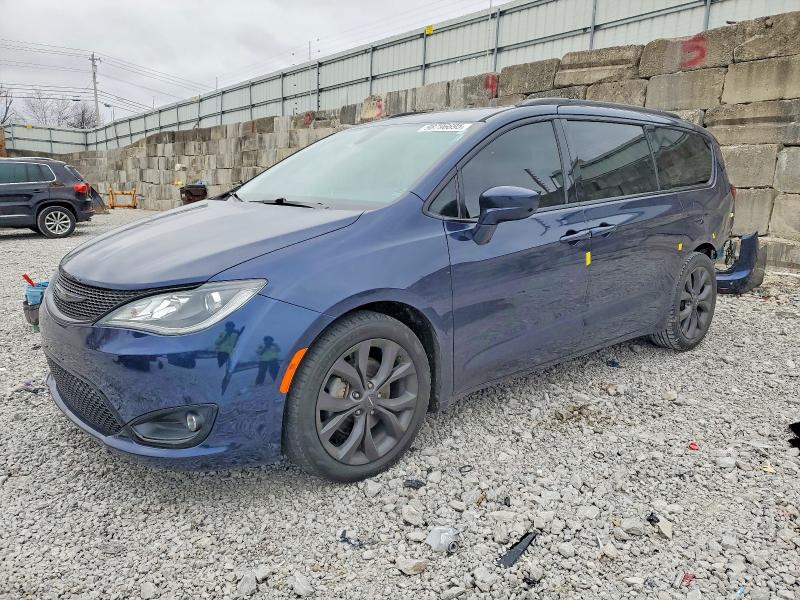 2018 CHRYSLER PACIFICA T — VIN 2C4RC1BG6JR229143