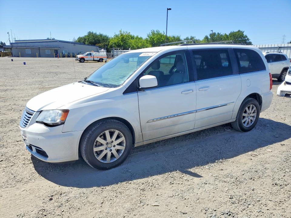 2015 CHRYSLER TOWN & COUNTRY — VIN 2C4RC1BG8FR626537