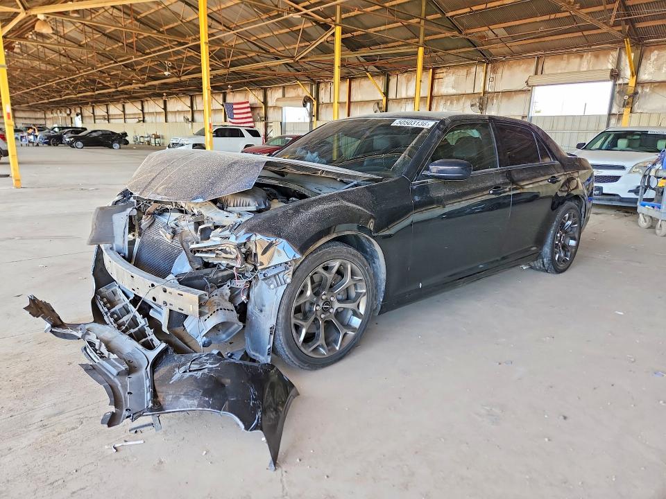 2015 CHRYSLER 300 — VIN 2C3CCABT0FH743347