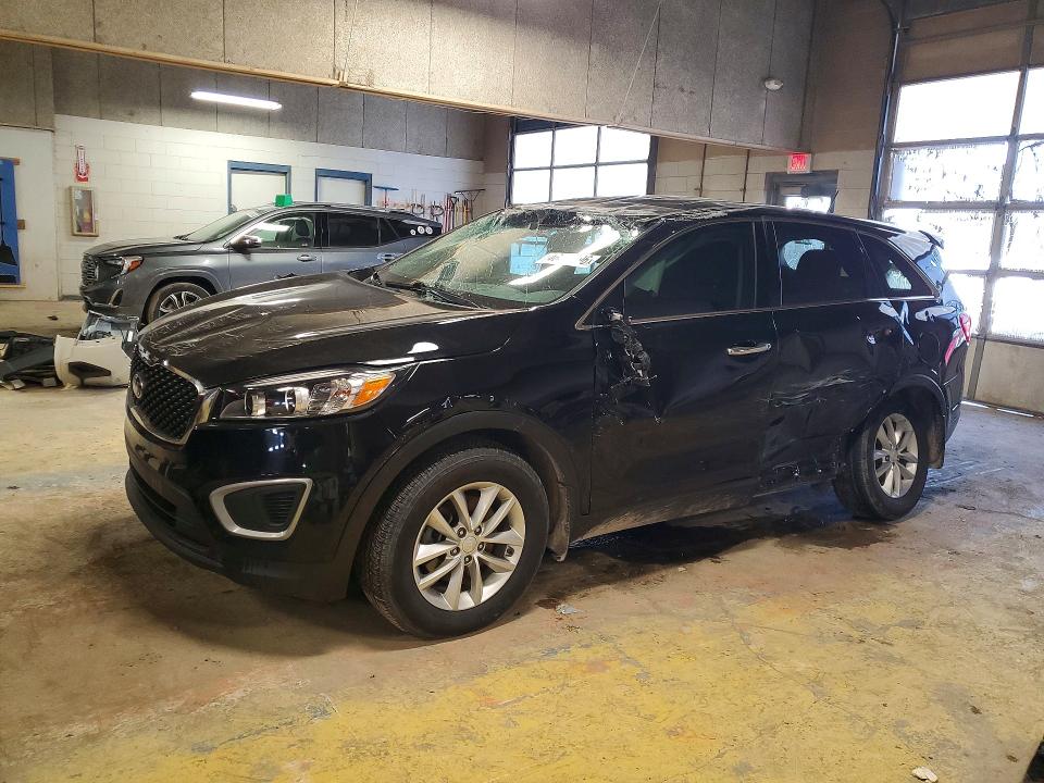 2018 KIA SORENTO — VIN 5XYPG4A34JG414713