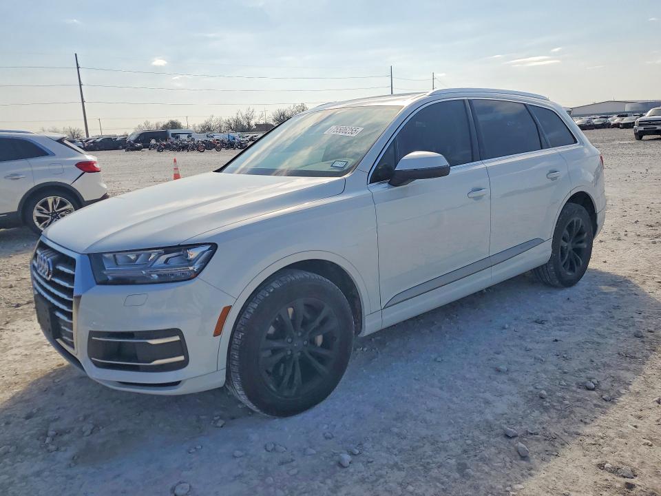 2017 AUDI Q7 PREMIUM — VIN WA1LAAF75HD014415