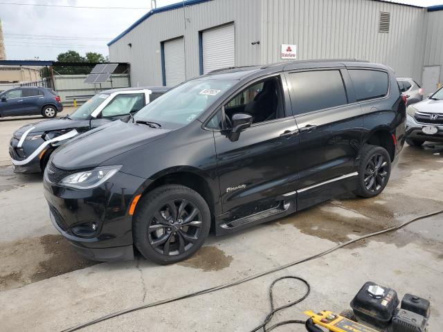 2020 CHRYSLER PACIFICA T — VIN 2C4RC1EG2LR113047