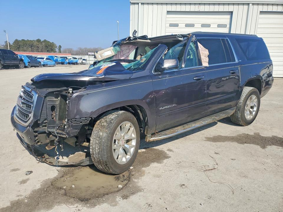2017 GMC YUKON XL — VIN 1GKS1GKC7HR363428