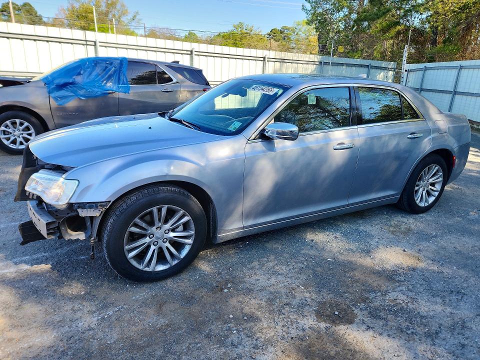 2016 CHRYSLER 300C — VIN 2C3CCAEG0GH320199