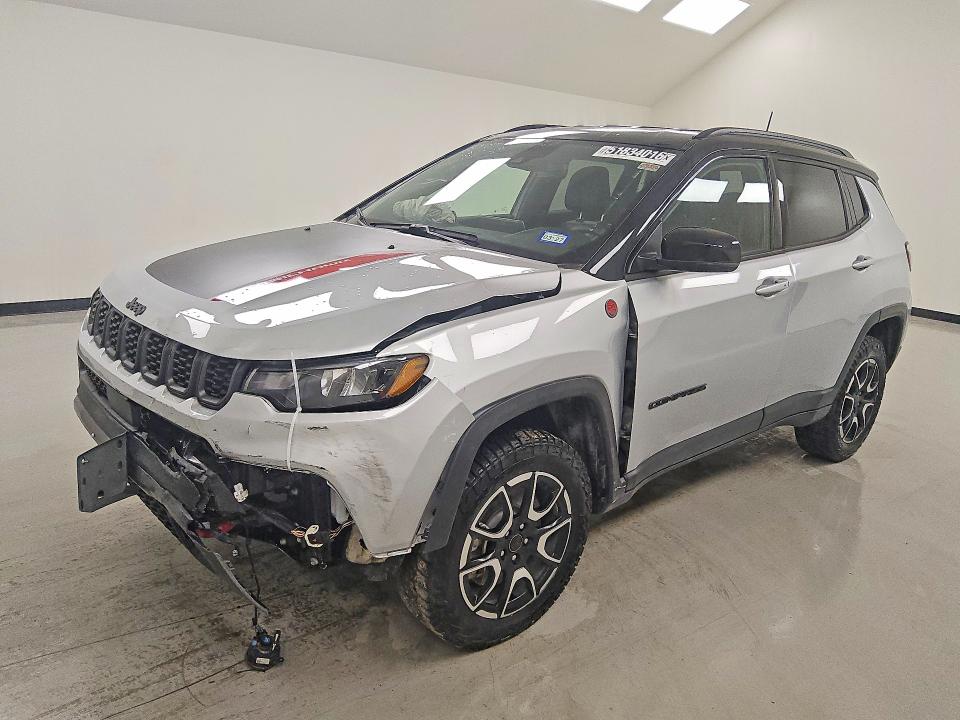 2025 JEEP COMPASS — VIN 3C4NJDDN2ST583922