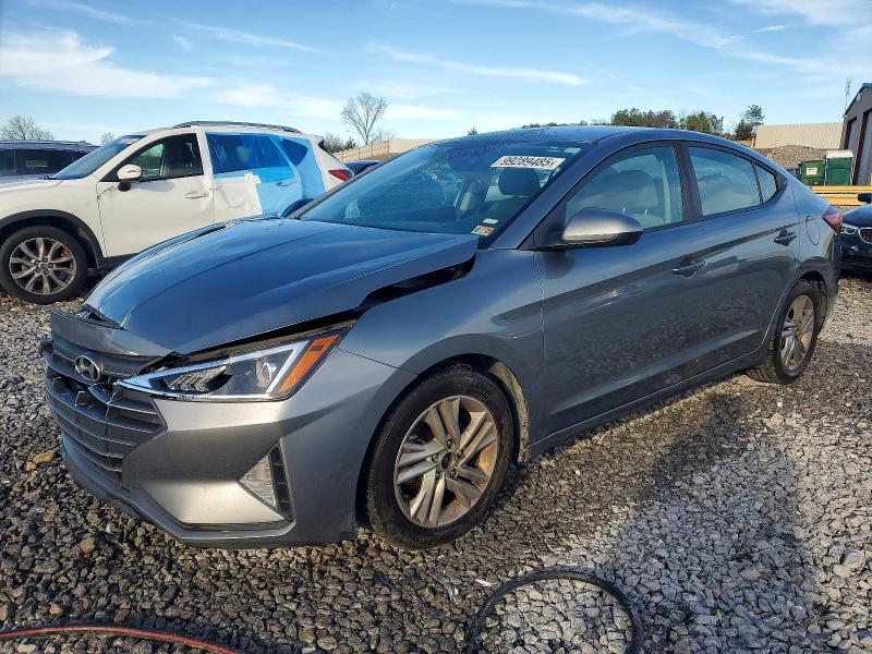2019 HYUNDAI ELANTRA SE — VIN KMHD84LF5KU744752