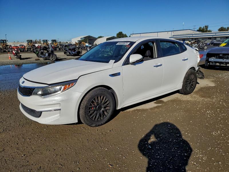 2016 KIA OPTIMA LX — VIN 5XXGT4L32GG018530
