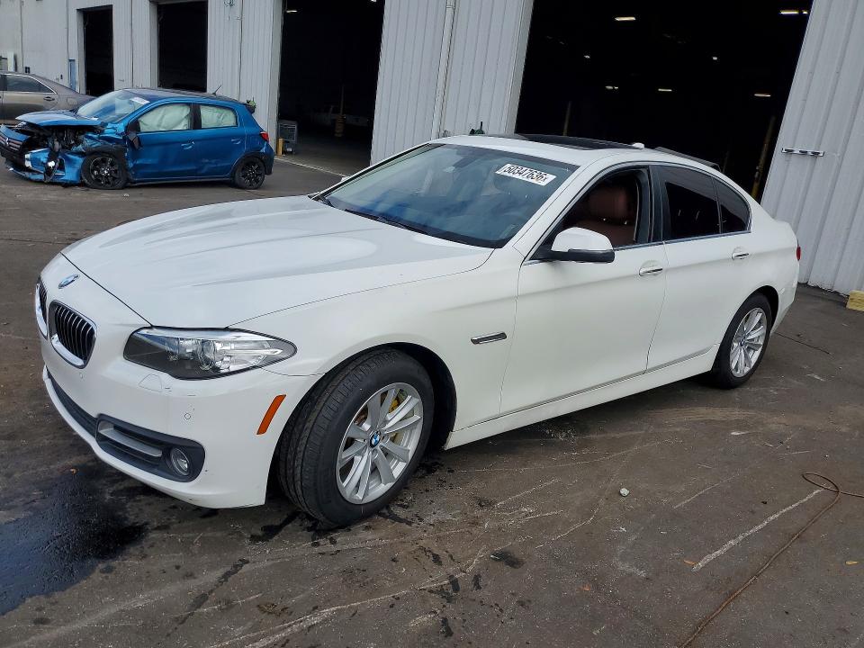 2016 BMW 528 — VIN WBA5A5C50GG349018