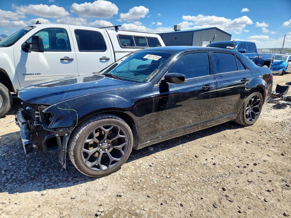 2019 CHRYSLER 300 — VIN 2C3CCABG5KH654340