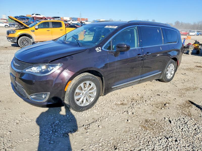 2018 CHRYSLER PACIFICA T — VIN 2C4RC1BG1JR124137