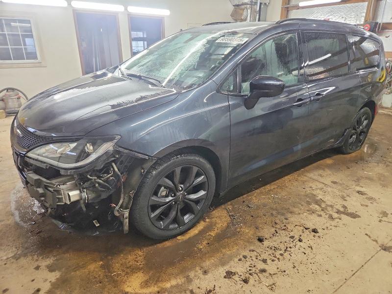 2020 CHRYSLER PACIFICA T — VIN 2C4RC1EG8LR264135