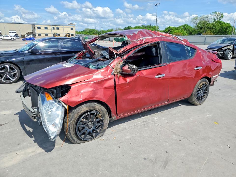 2016 NISSAN VERSA — VIN 3N1CN7AP9GL900947