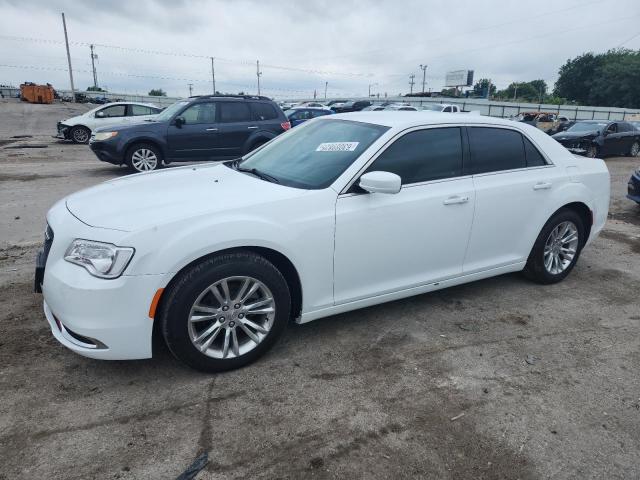 2017 CHRYSLER 300 — VIN 2C3CCAAG2HH663586