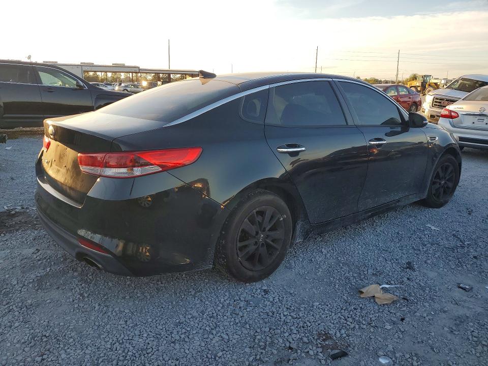 5XXGT4L36JG228071