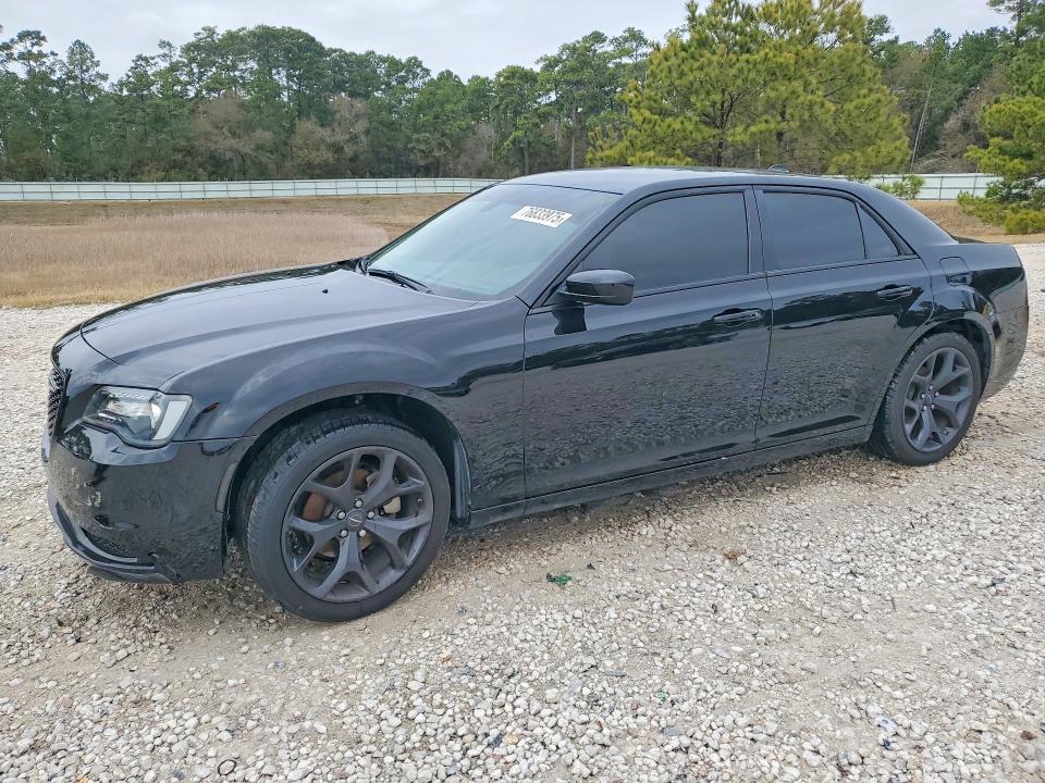 2022 CHRYSLER 300 — VIN 2C3CCAAG7NH249280