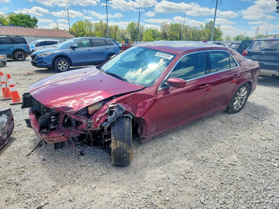 2016 CHRYSLER 300 — VIN 2C3CCARG5GH192861