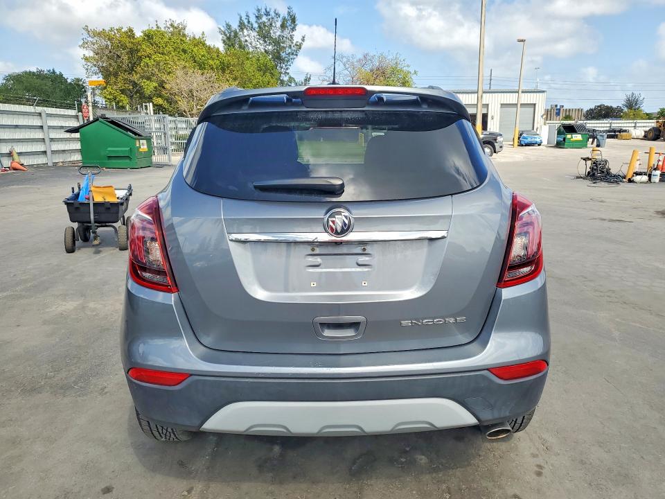 KL4CJ1SB0LB011565