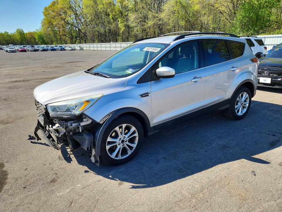 2017 FORD ESCAPE — VIN 1FMCU0GD7HUB25734