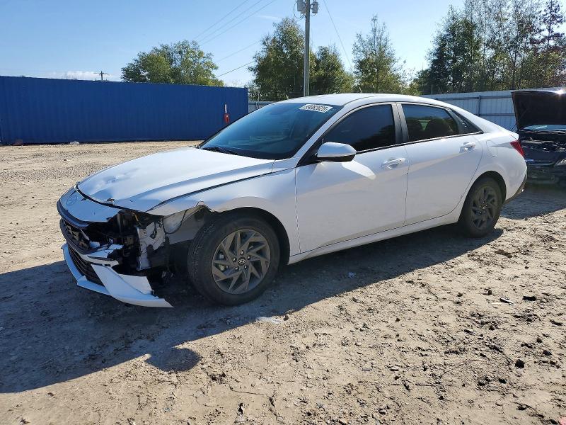 2024 HYUNDAI ELANTRA SE — VIN KMHLM4DG7RU651014
