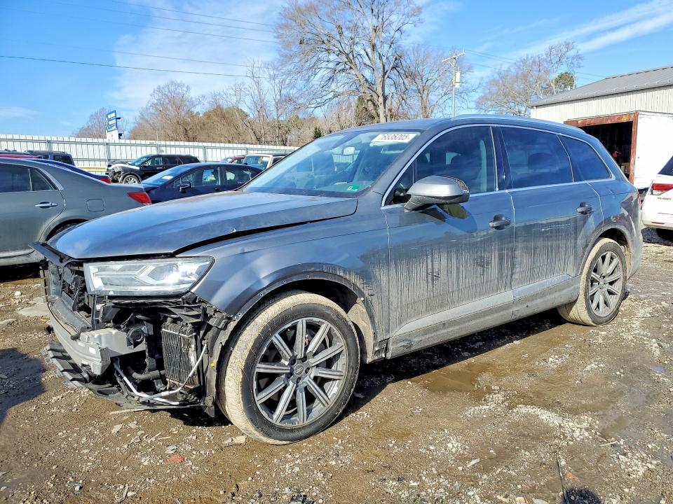 2017 AUDI Q7 — VIN WA1LAAF75HD019453