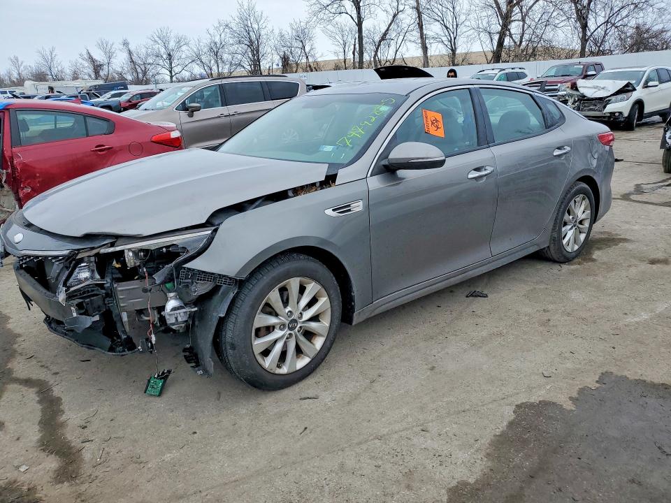 2018 KIA OPTIMA — VIN 5XXGU4L35JG240113
