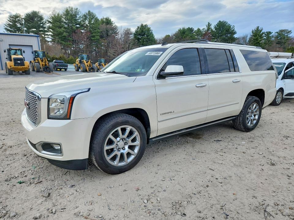 2015 GMC YUKON XL — VIN 1GKS2JKJ8FR151742