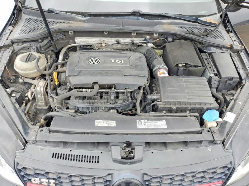 3VW5T7AU4HM037775