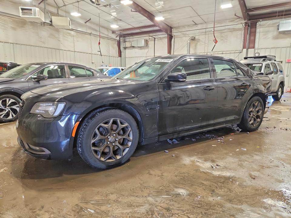 2016 CHRYSLER 300 — VIN 2C3CCAGG3GH325006