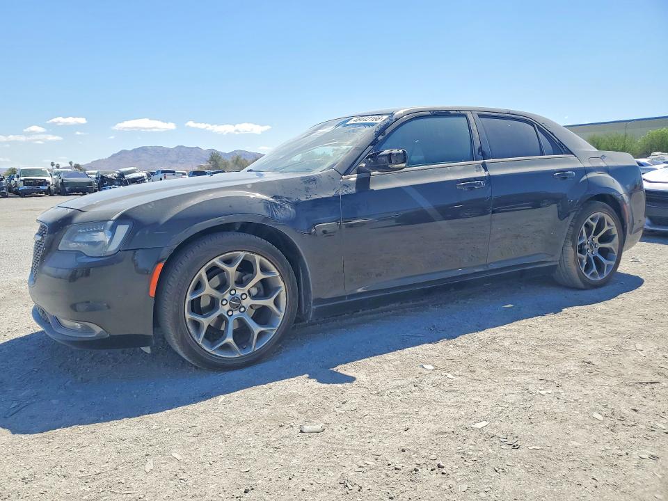 2015 CHRYSLER 300 — VIN 2C3CCABG5FH875829