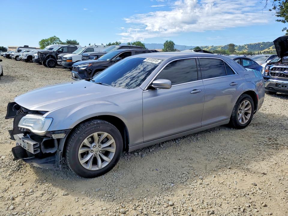 2016 CHRYSLER 300 — VIN 2C3CCAAGXGH219399