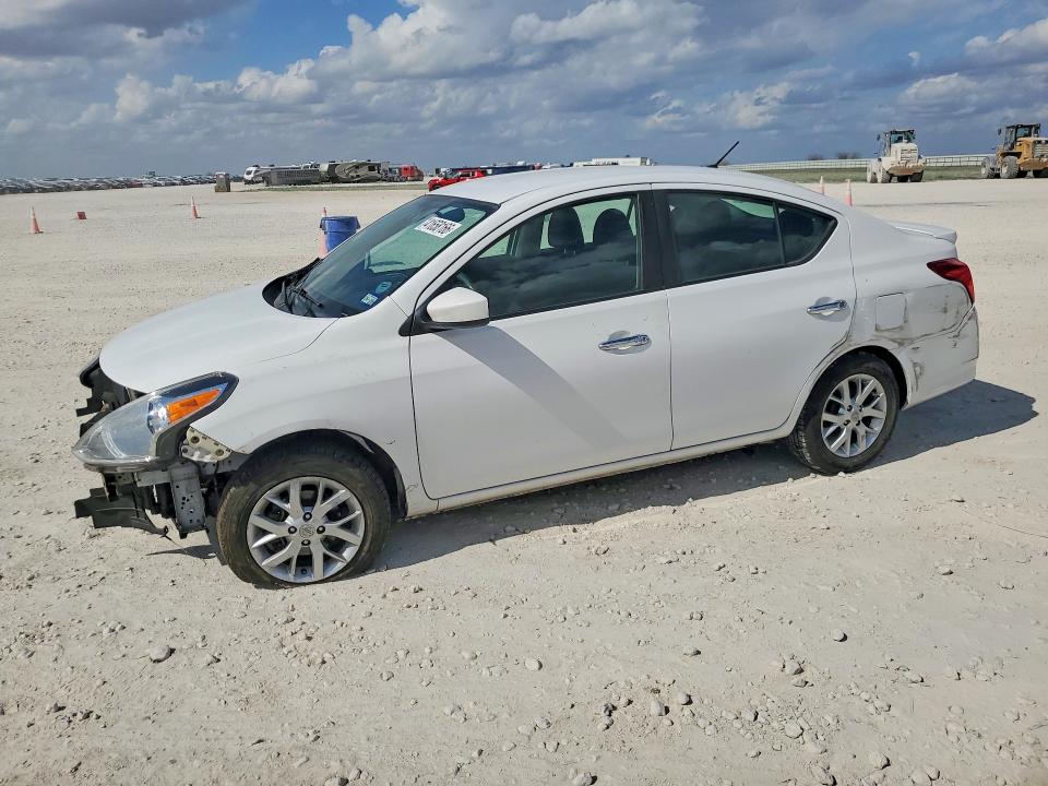 2018 NISSAN VERSA — VIN 3N1CN7AP9JL878911