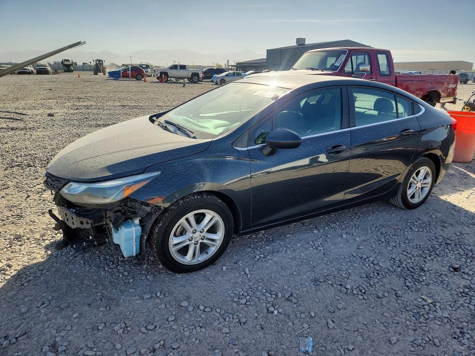 2018 CHEVROLET CRUZE — VIN 1G1BE5SM7J7139325