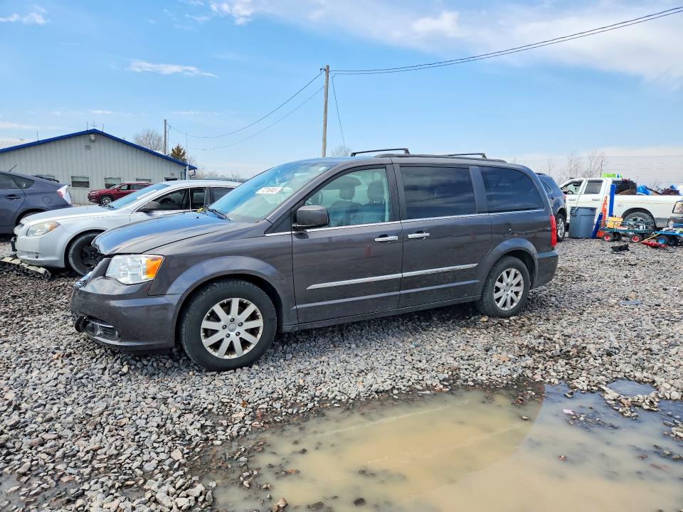 2015 CHRYSLER TOWN & COUNTRY — VIN 2C4RC1BG1FR562552