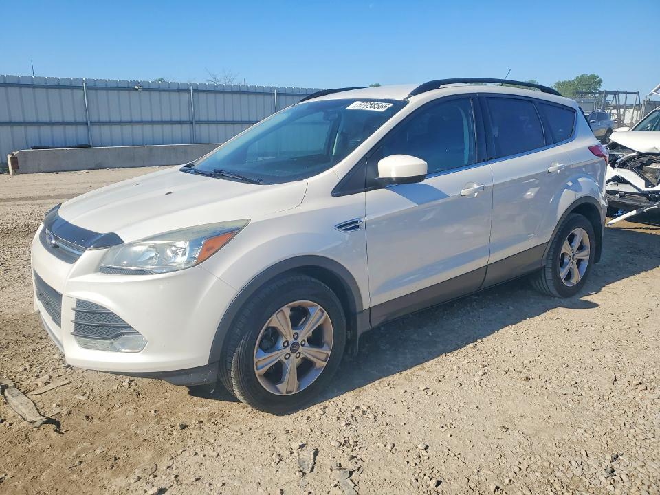 2016 FORD ESCAPE — VIN 1FMCU9G97GUC24584