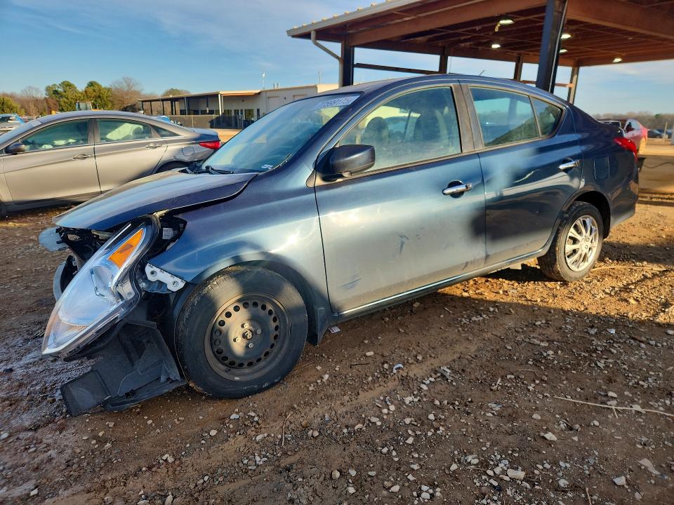2016 NISSAN VERSA — VIN 3N1CN7AP5GL898761