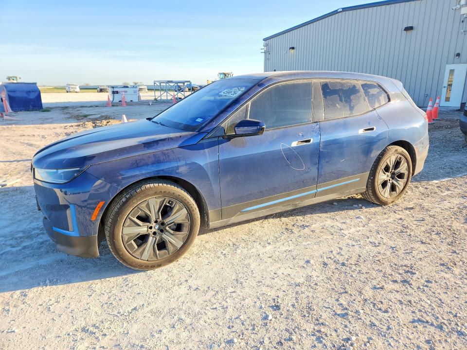 2023 BMW IX — VIN WB523CF05PCL75699