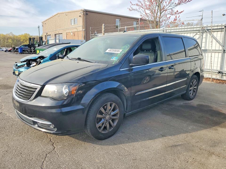 2015 CHRYSLER TOWN & COUNTRY — VIN 2C4RC1HG3FR638456