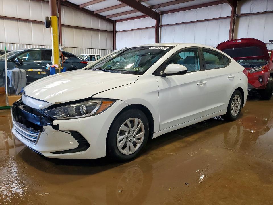 2017 HYUNDAI ELANTRA SE — VIN 5NPD74LF4HH056610