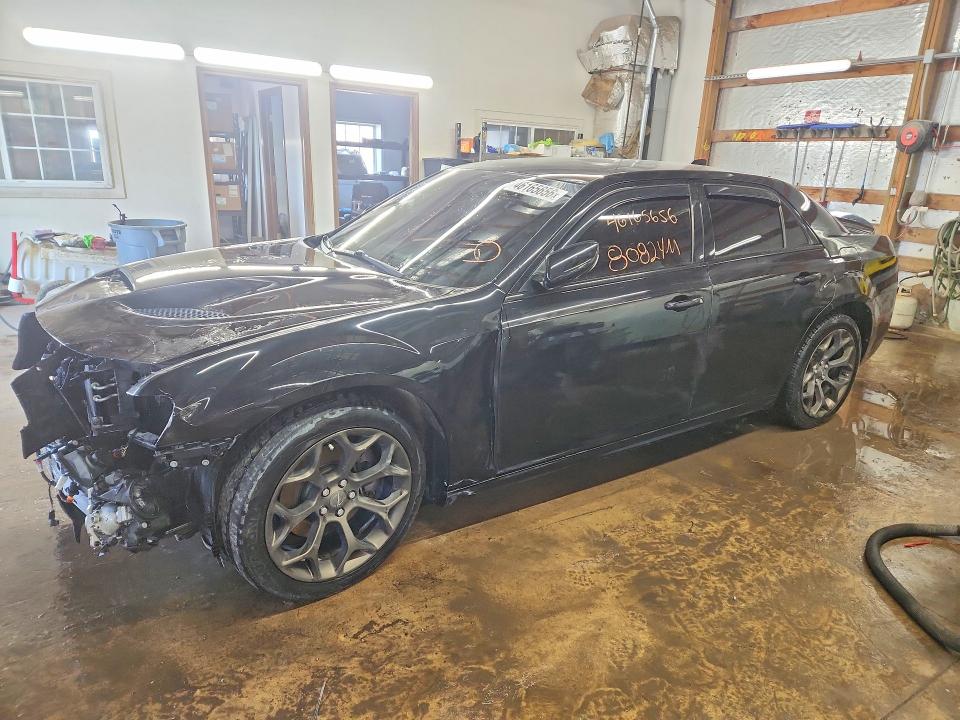 2018 CHRYSLER 300 — VIN 2C3CCABT7JH302100