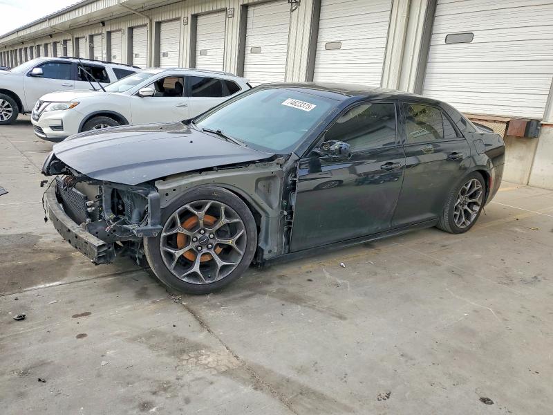 2017 CHRYSLER 300 — VIN 2C3CCABG0HH567809