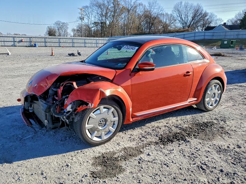 2016 VOLKSWAGEN BEETLE SE — VIN 3VWJ17AT5GM616039