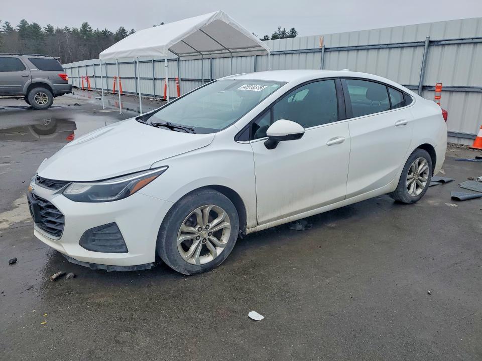 2019 CHEVROLET CRUZE — VIN 1G1BE5SM9K7143281
