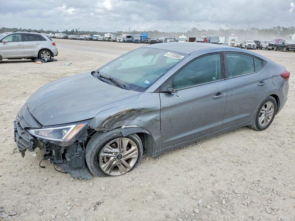 2019 HYUNDAI ELANTRA — VIN KMHD84LF1KU736857